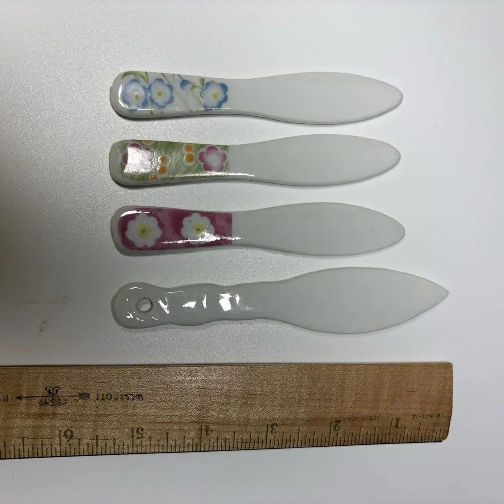 Floral Porcelain Cheese Or Butter Spreaders Knives Set Of 4 Antique Vintage